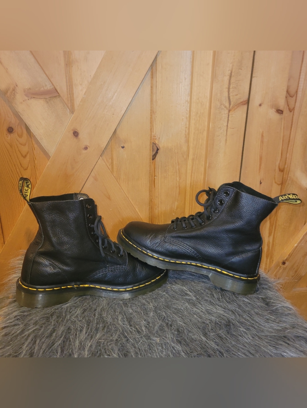 Dr. Martens 1460 Pascal Black Leather Boots Women’s 9 - Picture 2 of 15